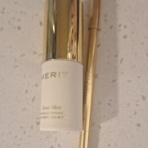 Merit Green Skin Hydrating Moisturizer - White & Gold